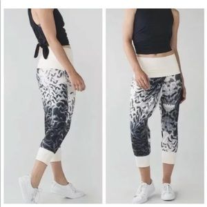 Lululemon Dance to Yoga Pant Size 10 Angle Wing